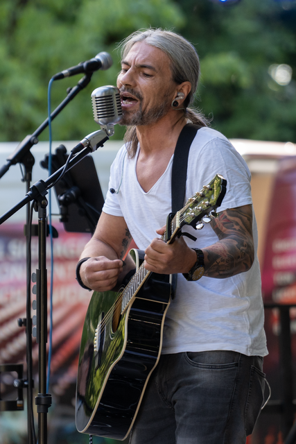 Rockmesse im Stadtgarten Friedberg/Bayern -  Jens Rupp brachte ein super Solo-Programm