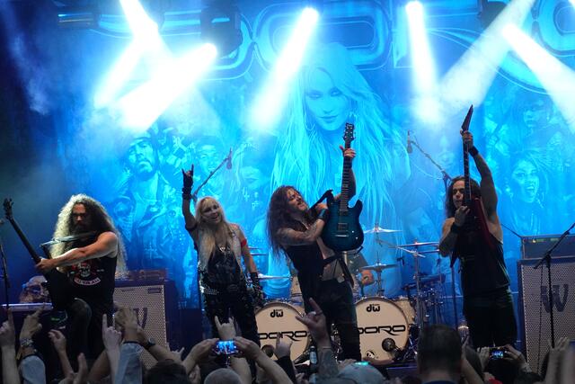 Doro Pesch und Band