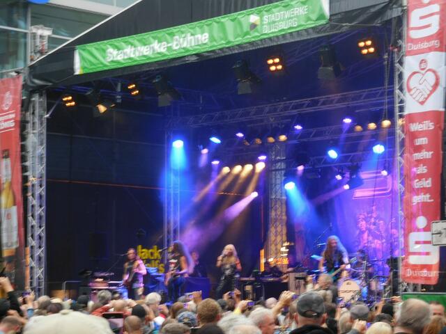 Doro und Band
