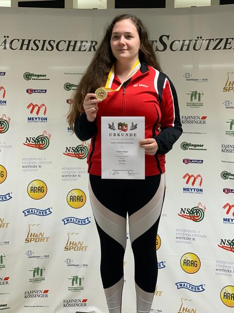 Vanessa Seeger wird mit starken 380 Ringen Landesmeisterin Luftpistole 2022 bei den Juniorinnen I