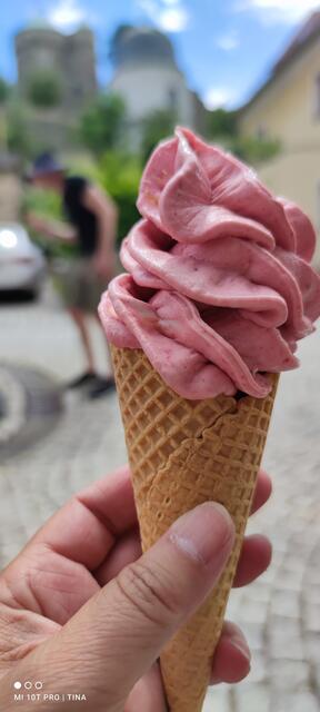 Hier noch eins, aber woanders, vor unseren Augen hergestellt und super lecker!