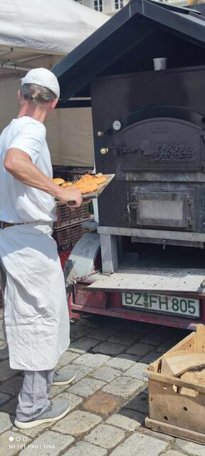 ...hier kann man seinem zukünftigen Brot oder ähnlichem beim Backen zuschauen.