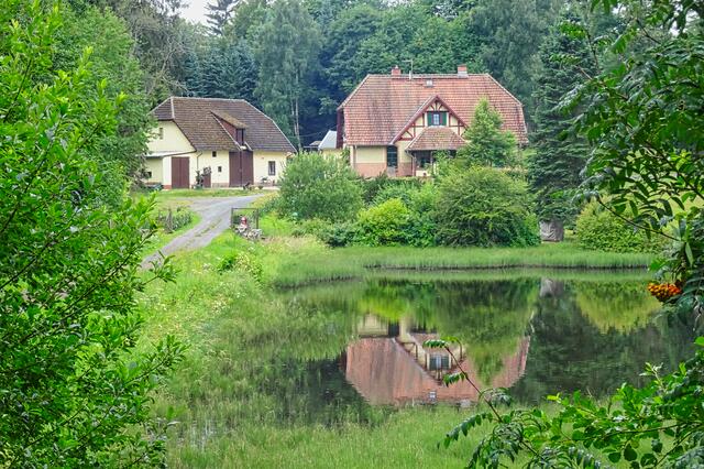 Uhlenbachteich mit Forsthaus