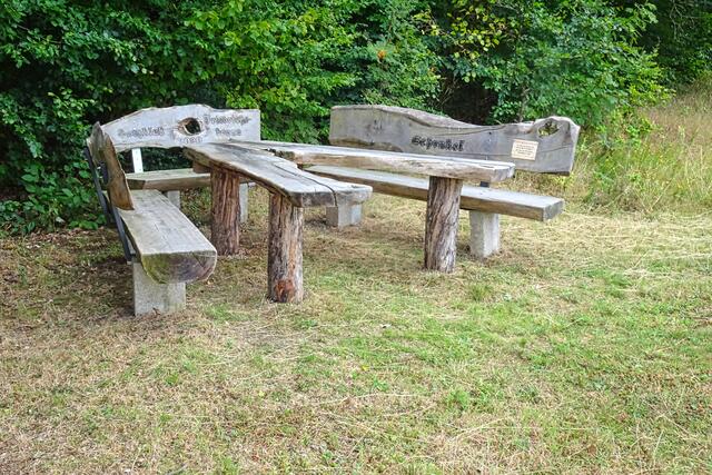 Sitzgruppe am Schenkel in Friedrichsbrunn