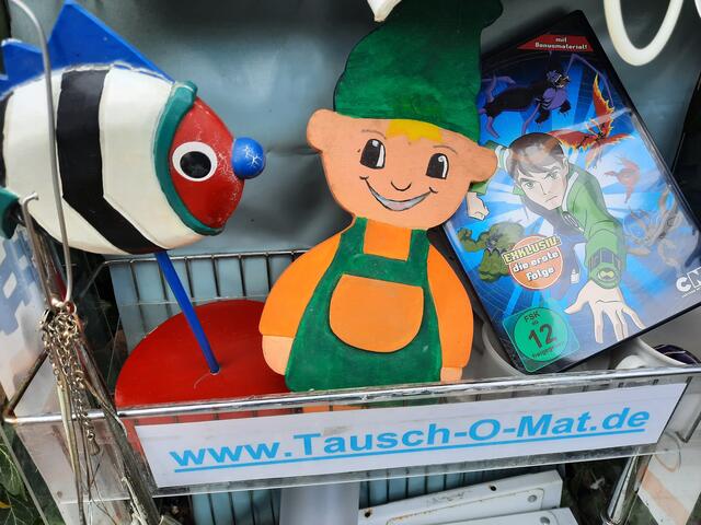 Zum neuesten Beitrag: https://www.myheimat.de/langenhagen/ratgeber/tausch-o-mat-wieder-neu-bestueckt-fuer-mehr-recycling-von-gebrauchsgegenstaenden-d3408816.html