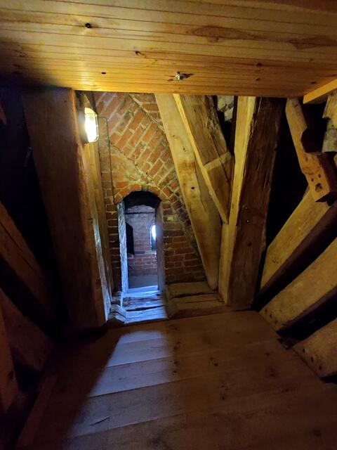 Spannend und abenteuerlich ist solch ein Turmaufstieg.