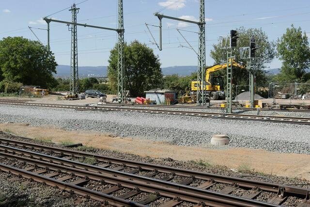 Ausbau der MainWeserBahn beim Frankfurter Berg und Eschersheim am 12.