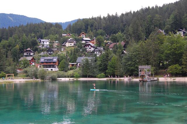 Von Österreich kommend, erreicht man die Julischen Alpen über den kleinen Ort Kranjska Gora.