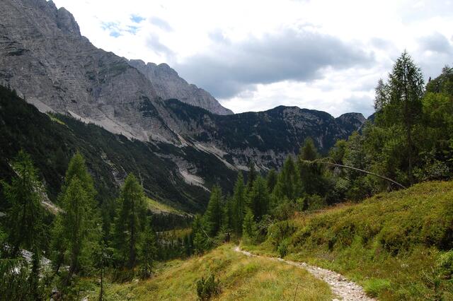 2300 Höhenmeter müssen wir dabei ersteigen.