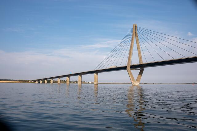 Die Farö - Brücke von der Insel Falster über die Insel Farö nach Seeland (Smalandsfahrwasser). | Foto: B. Jakob