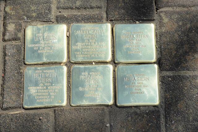 Die Stolpersteine der Familie Stern aus Oberasphe.