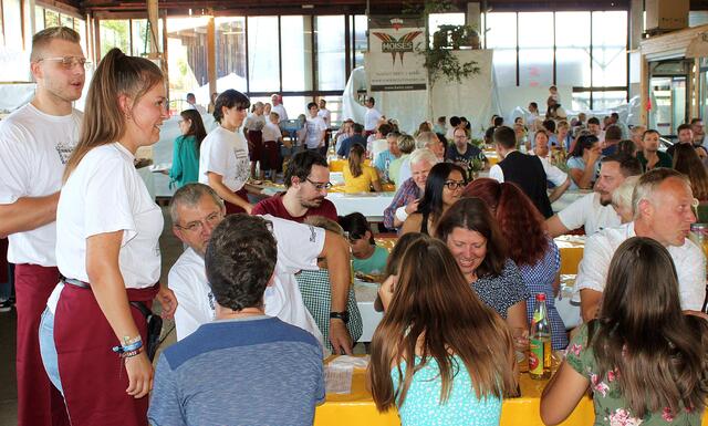 Mittagstisch im Hitzlerstadel | Foto: Peter Heider
