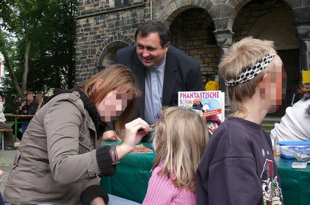 Gemeindefest von St. Bernward 2007: Kinderschminken