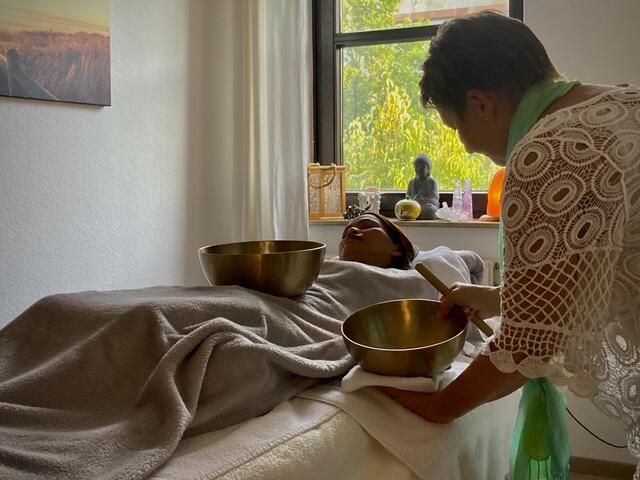 Heike Stoyke arbeitet übrigens auch mit pflegebedürftigen Menschen im Altenheim.