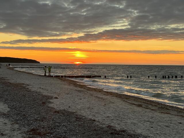 Herrlicher Sonnenuntergang am Strand