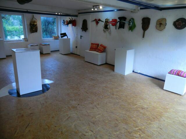 Unser Atelierraum im Künstlerhof Diedorf wird an Künstler und Kunstpädagogen über kürzere Zeiträume weg kostenlos abgegeben.