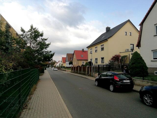 Die Gartenstraße entlang - Kommt bitte mit auf den Rundgang in und um Nebra,danke im voraus !