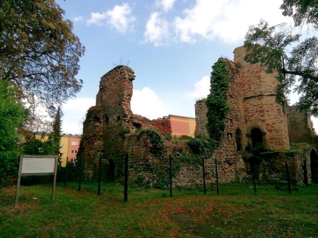 Hoch zum Schloßberg zur Ruine - Kommt bitte mit auf den Rundgang in und um Nebra,danke im voraus !