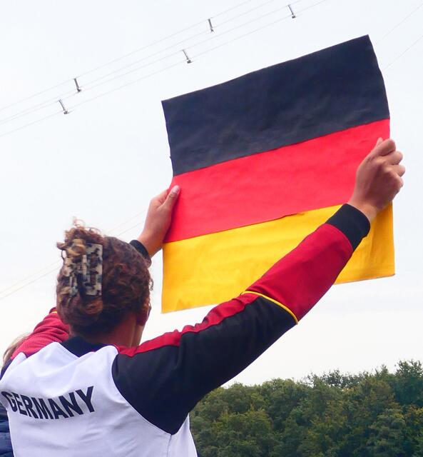 Fans dürfen natürlich nicht fehlen, um die deutschen Starter zu bestmöglich zu unterstützen. | Foto: Michael Baumgardt, Augsburg