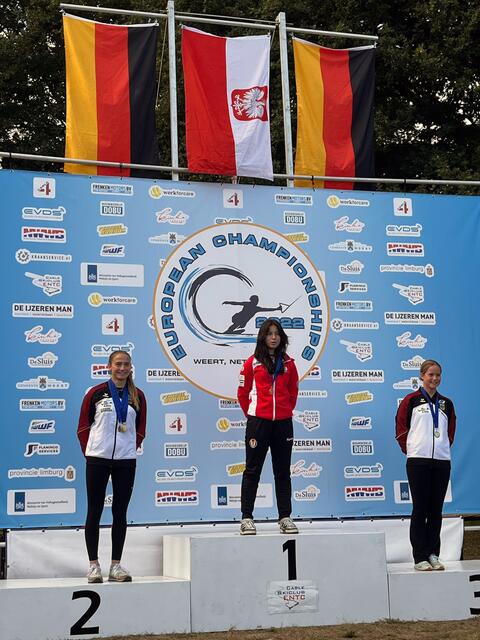 Mit persönlicher Bestleistung zu Silber - Paula Götz springt 27,40 Meter auf der Junioren-EM in Weert.