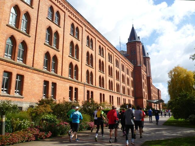 Das Celler Rathaus. Gebaut unter Kaiser Wilhelm II. Genutzt als Kaserne. Sie zählte mit zu den größten im damaligen Deutschen Reich.