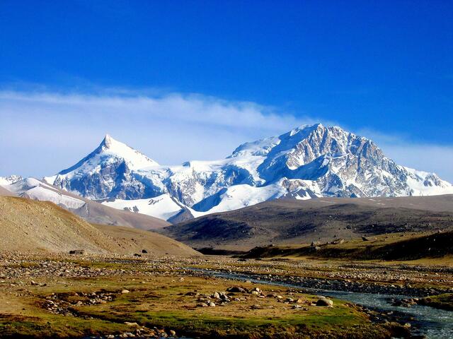 1985 Besteigung des 8013 m hohen Shisha Pangma in Tibet.