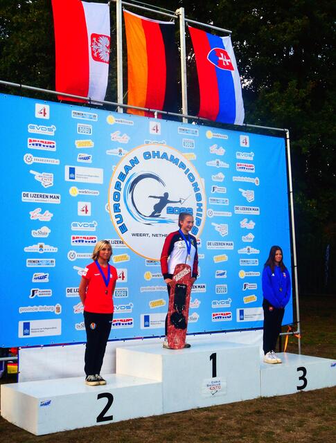 Paula Götz gewinnt in ihrem letzten U15-Jahr ihren ersten Junioren-Europameistertitel im Trickski | Foto: Michael Baumgardt, Augsburg