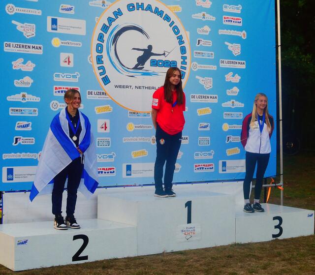 Leni Bauer holt Bronze im Trickski auf der Junioren-EM in Weert/Holland | Foto: Michael Baumgardt, Augsburg