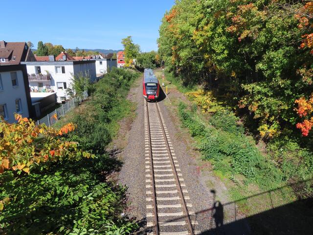 Das Ziel des Zuges (nach dem Halt am HAUPTBAHNHOF) ...
