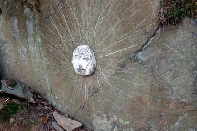 mehrere dieser Skulpturen befinden sich im Bereich des Selketal - Stieges