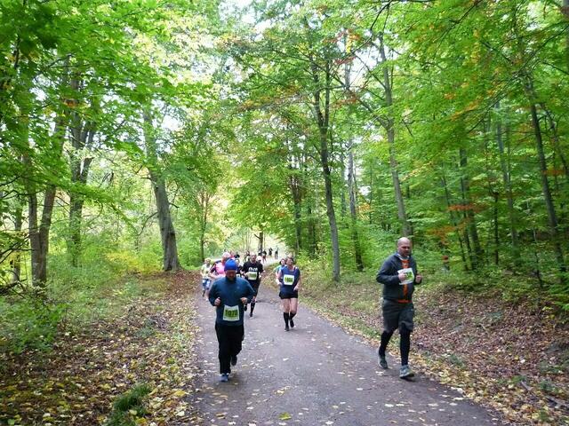 11 km: Das Feld zieht sich auseinander.