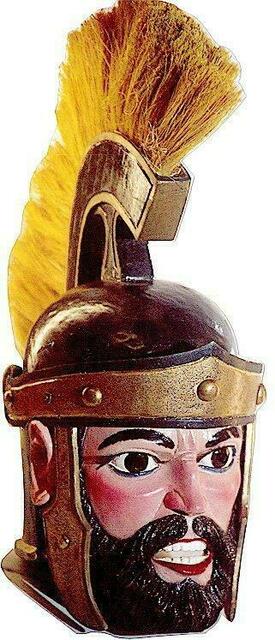 die Morones aus den katholischen Passionsspielen der Phillipinen stellen die römischen Soldaten unter  dem Kreuz dar