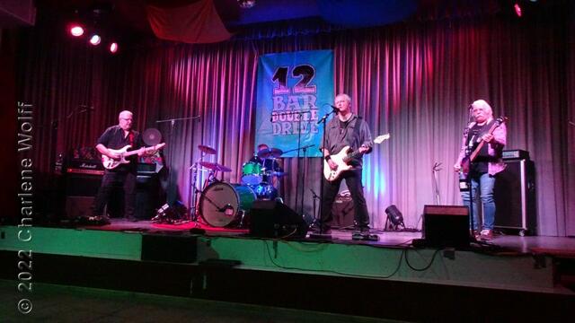 Die Rockband "12 Bar Double Drive" aus Berlin zu Gast im Filmtheeater Blankenberg am Rennsteig, 05.11.2022