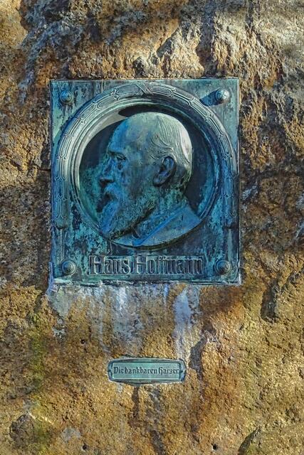 Hans Hoffmann (1848-1909)  Schriftsteller in Wernigerode. Das Denkmal wurde vom Harzklub errichtet