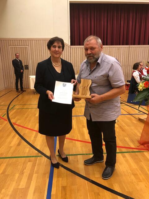 Werner Schafntizel, Floßlände: Ehrung mit Bürgerpreis in Bronze und Urkunde.