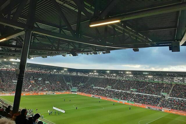 FCA gegen Eintracht Frankfurt mit über 30.000 Zuschauern