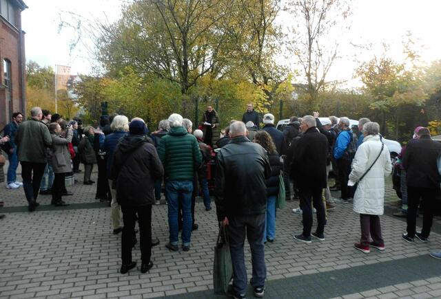 Begrüßung der Teilnehmer.