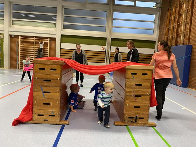 … vorwärts und rückwärts durch den Tunnel