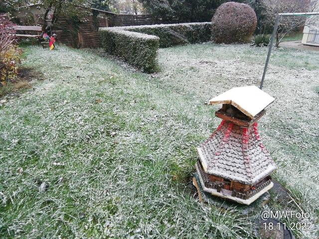 Leichter Neuschnee - 20.11.2022 !!! Gartenschau - Samstag-Sonntagsbilder 2022 !!!    Temperaturen: Früh 5:08 9,3 Grad minus / 11:09h 5,3° minus / 13:22 h 1,9° plus