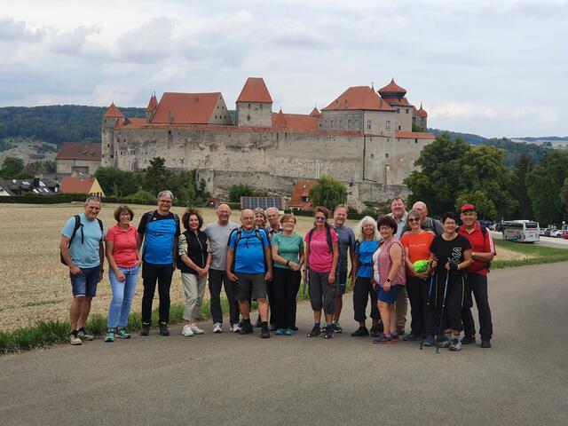 Sehr interessante waren neben den Naturerlebnissen die kulturellen Ausführungen über die Region und auf einer Führung in der Harburg.