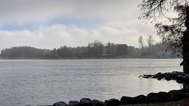 An der südlichen Bucht des Schweriner Sees. Foto: Helmut Kuzina