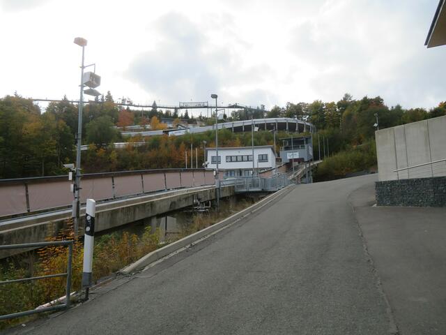 Bobbahn und Erlebnisbrücke.