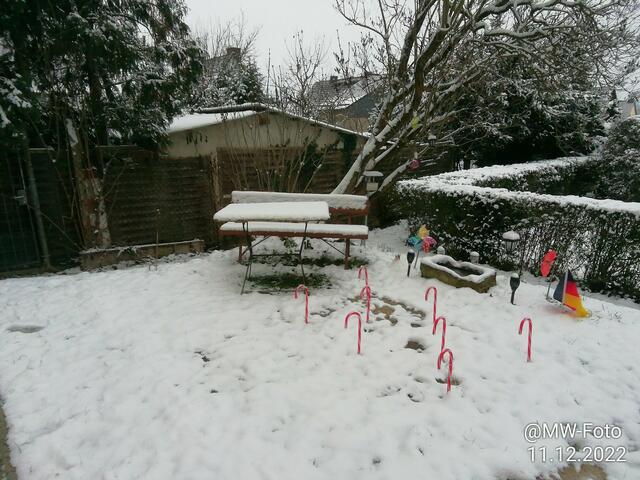 Sitzecke - 11.12.2022 !!! Weihnachtsmarkt / Gartenschau - Sonntagsbilder 2022 !!!  Temperaturen: Früh 6:01 2,7 Grad minus / 11:01h 1,3° plus / 13:22 h 4,9° plus