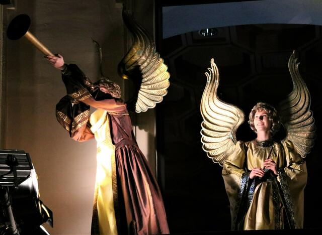 Engelesspiel am Augsburger Rathaus