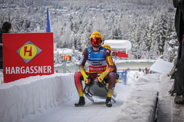 Toni Eggert und Sascha Benecken bei ihrem 52. Weltcupsieg am 10. Dezember 2022 im kanadischen Whistler | Foto: Toni Eggert und Sascha Benecken bei ihrem 52. Weltcupsieg am 10. Dezember 2022 im kanadischen Whistler Bildunterschrift: Bildrechte:FIL - Internationaler Rodel Verband Fotograf: Mareks Galinovskis