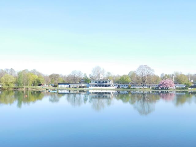 Der Schwimmverein DSV98 in Duisburg am Bertasee ( Sportpark Wedau )