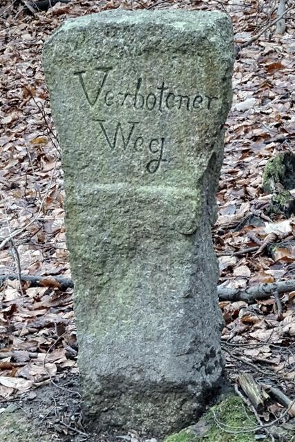 Da keine Zollstelle vorhanden war, war dieser Weg für Händler ein verbotener Weg