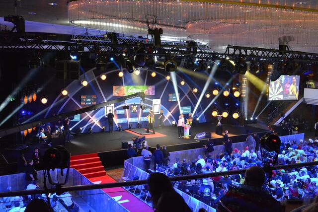 So begeisterte “Die Promi-Darts-WM” auf ProSieben/ Maritim Saal
