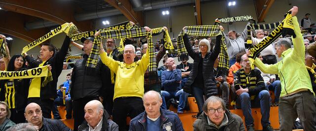 Am 18.2.23 werden sie den BVB versus die SUN anfordern...They never walk alone...never
FotOArchiv Merkel+Merkel