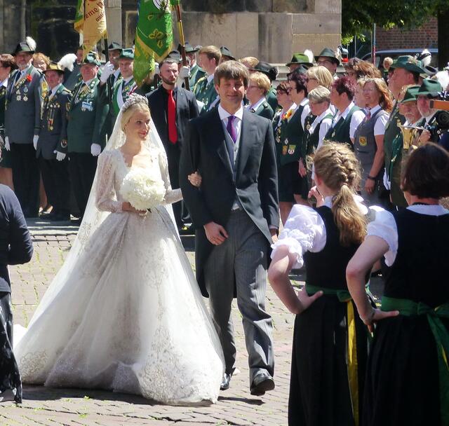Der jetzige Chef des Welfenhauses ist Ernst August von Hannover. Hier bei seiner Hochzeit im Juli 2017 an der hannoverschen Marktkirche. Inzwischen lebt die Familie auf Schloss Cumberland in Österreich.